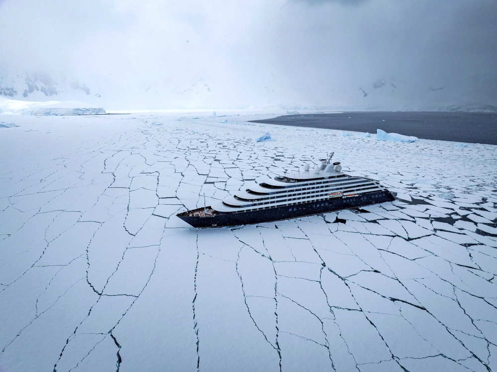 Ultimate Chilean Fjords, Glaciers & Antarctic Wildlife Explorer